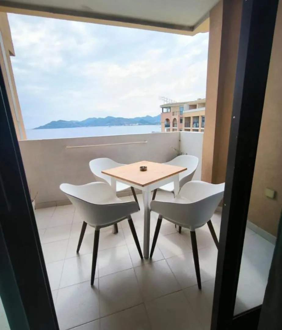 Appartement 4 Personnes Sea View Pool Κάννες